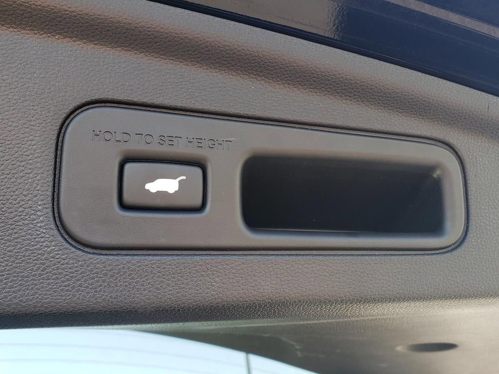 Certified 2023 Acura MDX SH-AWD w/ Technology Package image 9