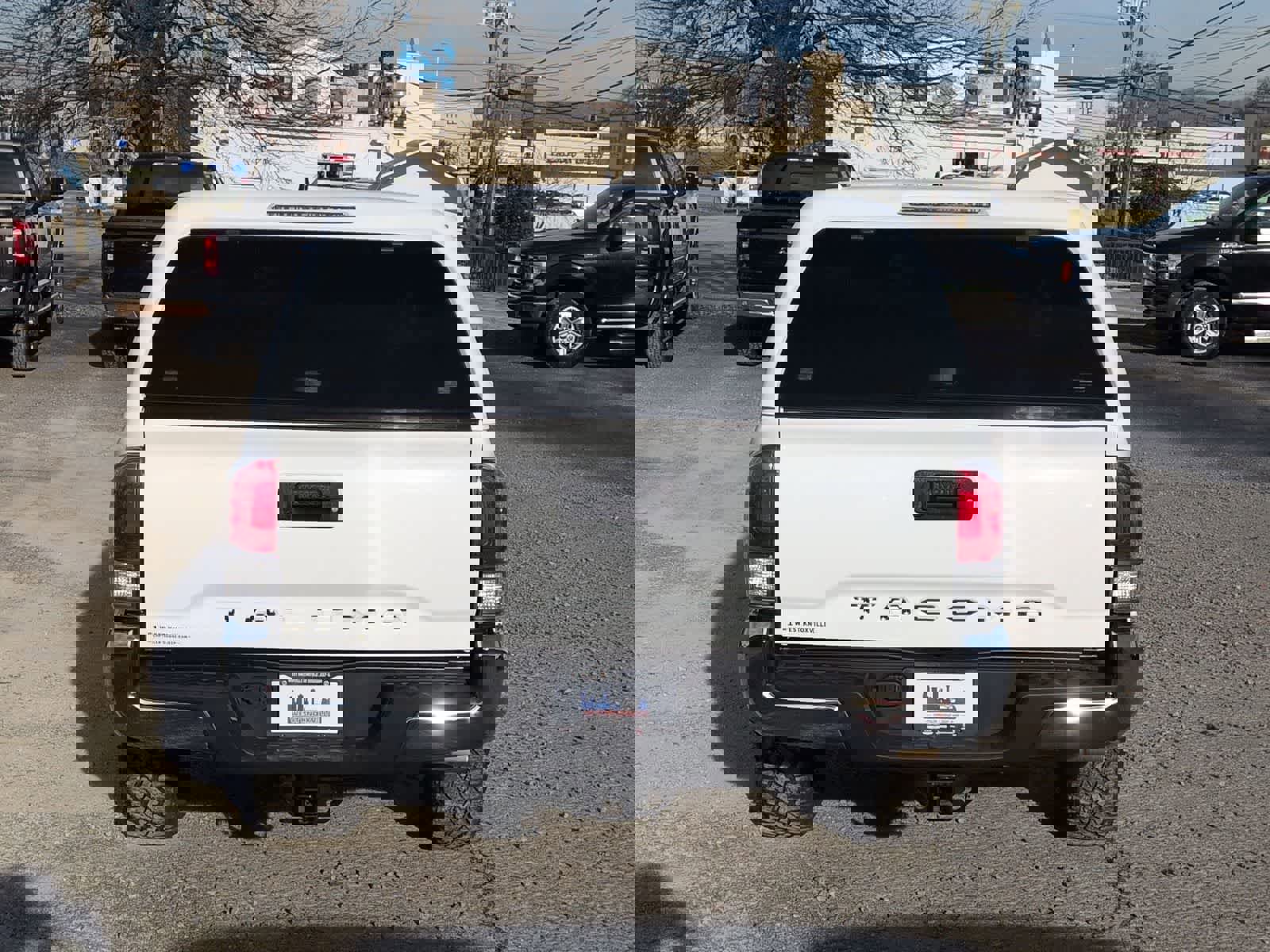 Used 2023 Toyota Tacoma TRD Off-Road image 7