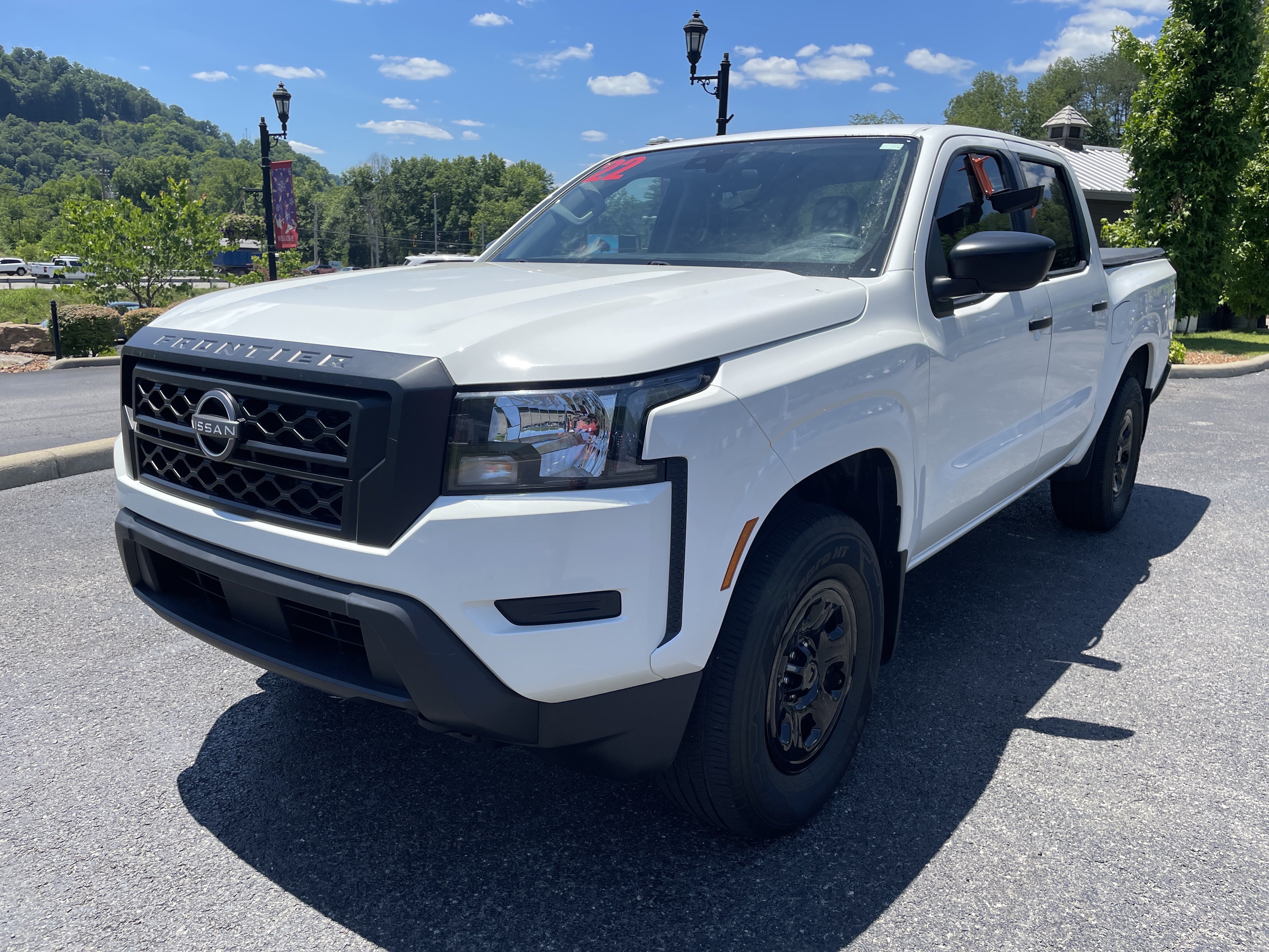 Used 2022 Nissan Frontier S w/ Technology Package AWD/4WD image 5