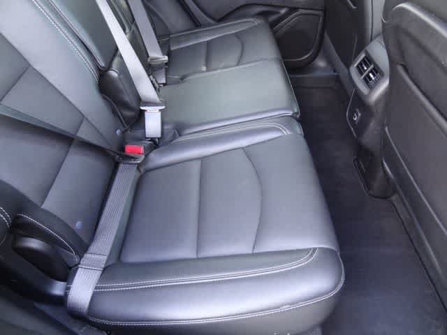 Used 2024 GMC Terrain SLT AWD/4WD image 11