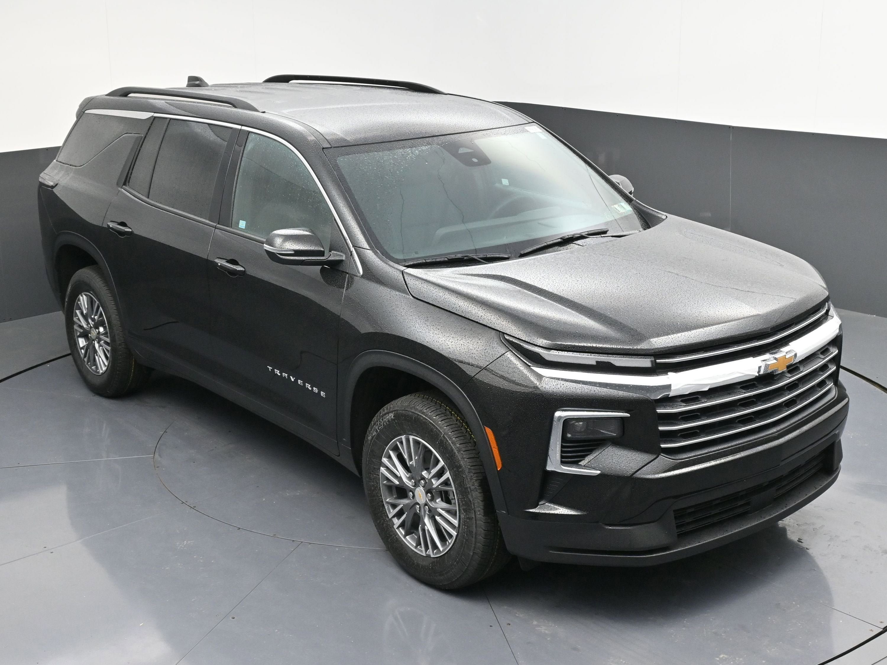 New 2026 Chevrolet Traverse LT FWD image 44