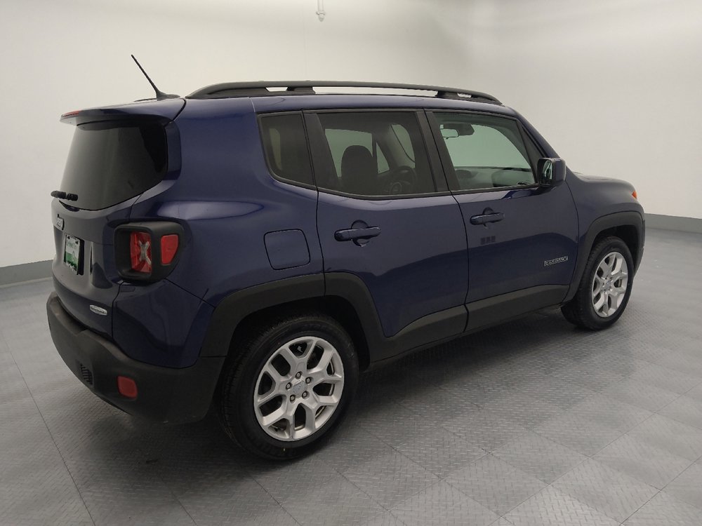 Used 2017 Jeep Renegade Latitude image 10