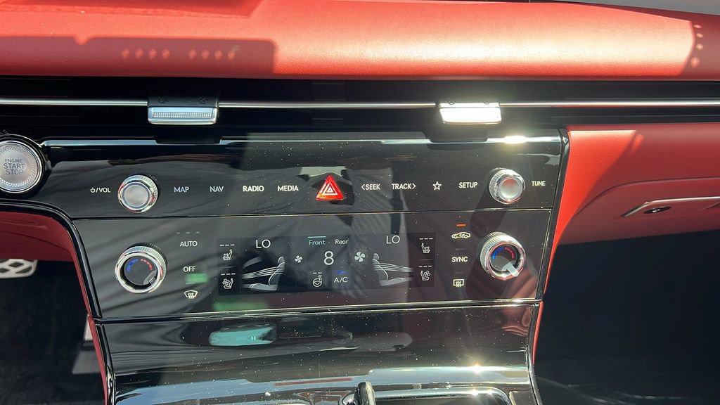 Used 2025 Genesis G80 3.5T Sport image 33