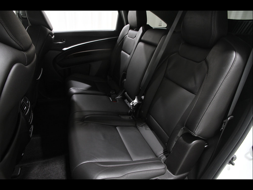 Used 2018 Acura MDX w/ Technology Package AWD/4WD image 18