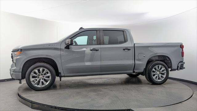 Used 2024 Chevrolet Silverado 1500 Custom RWD image 3