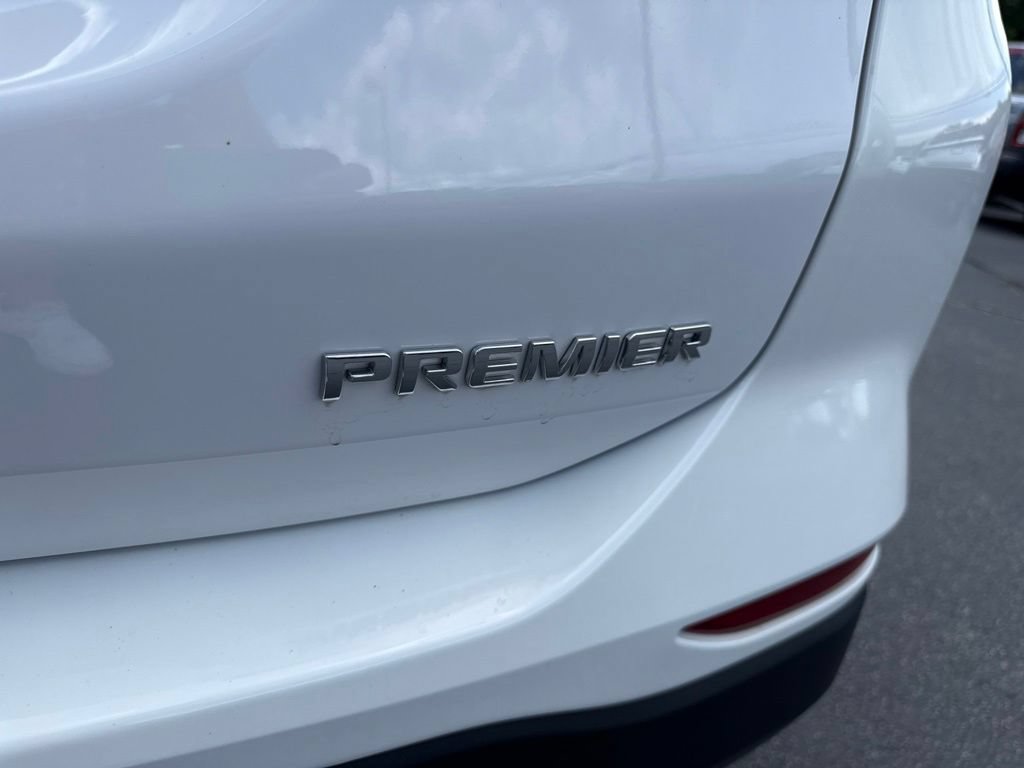 Used 2023 Chevrolet Equinox Premier FWD image 36