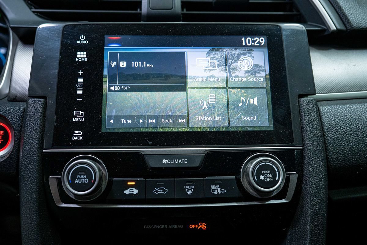 Used 2016 Honda Civic EX image 5