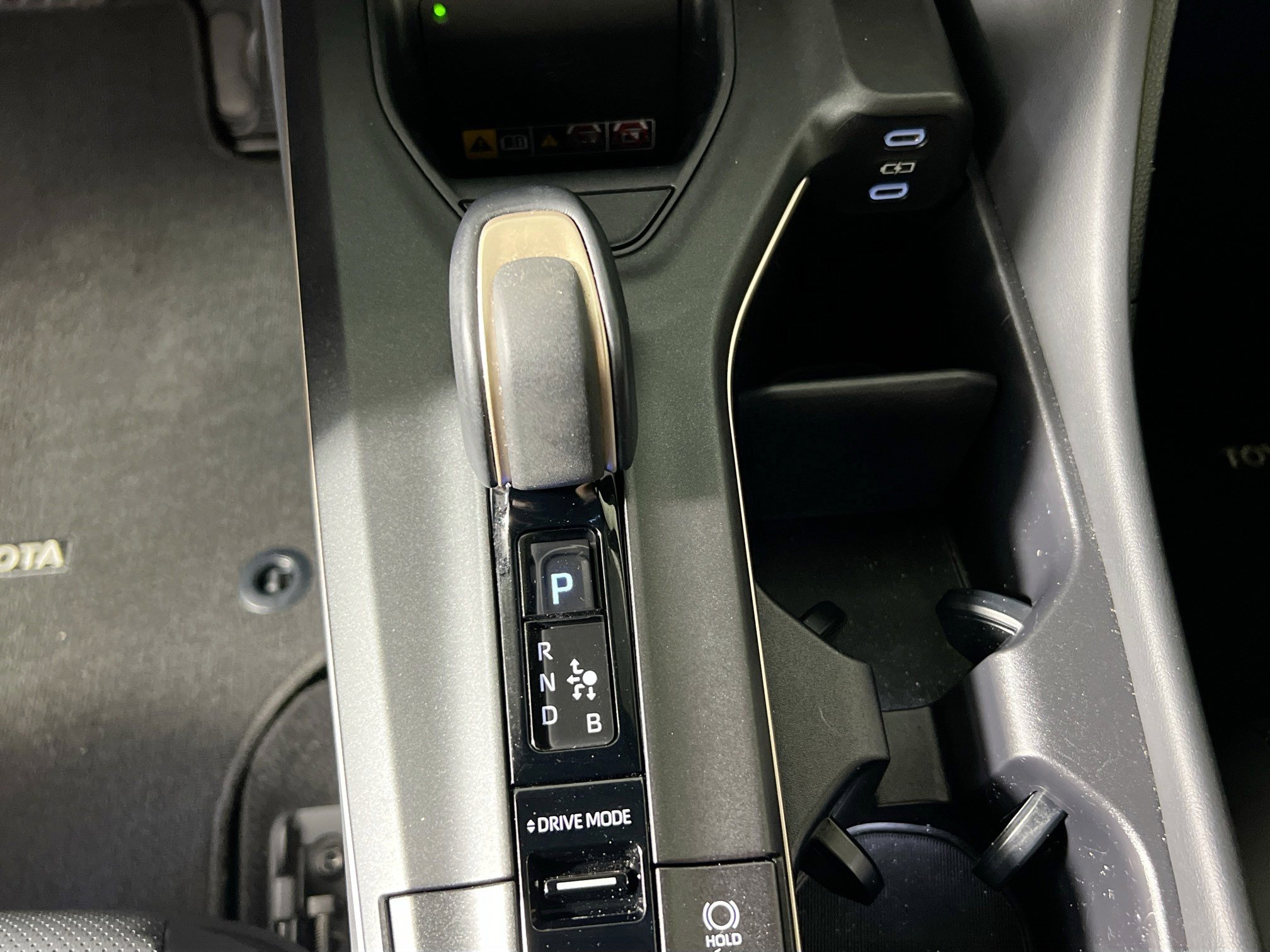 Used 2023 Toyota Crown Limited image 25