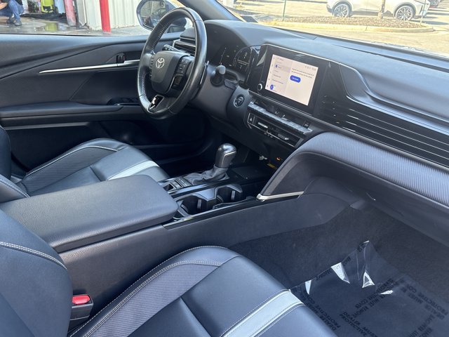 Used 2025 Toyota Camry SE FWD image 26