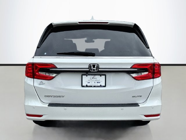 Used 2024 Honda Odyssey Elite image 6