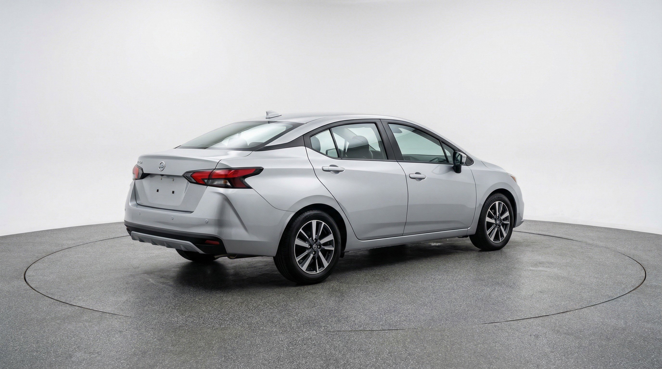 Used 2025 Nissan Versa SV FWD image 9