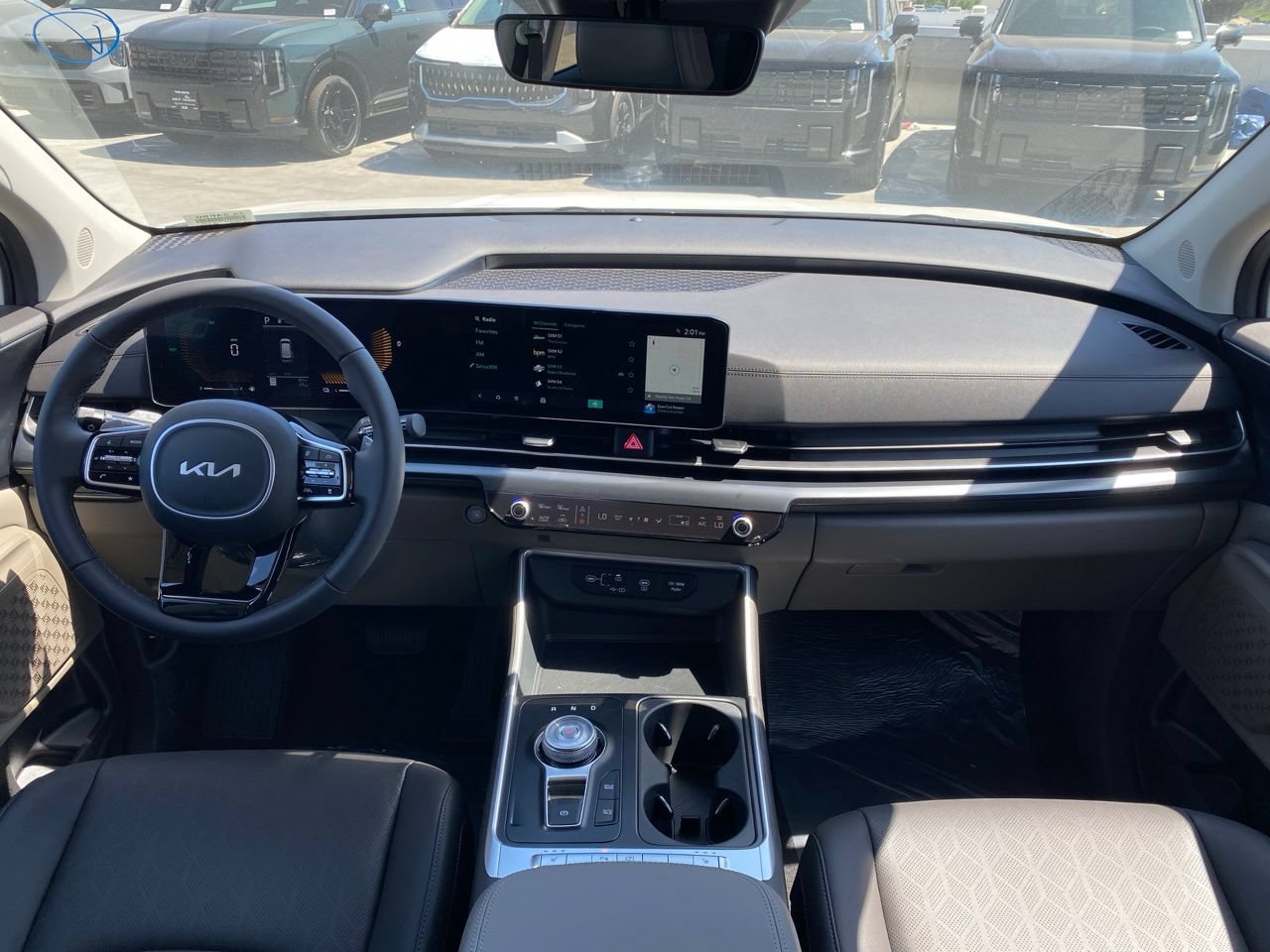 New 2026 Kia Carnival LXS FWD image 25