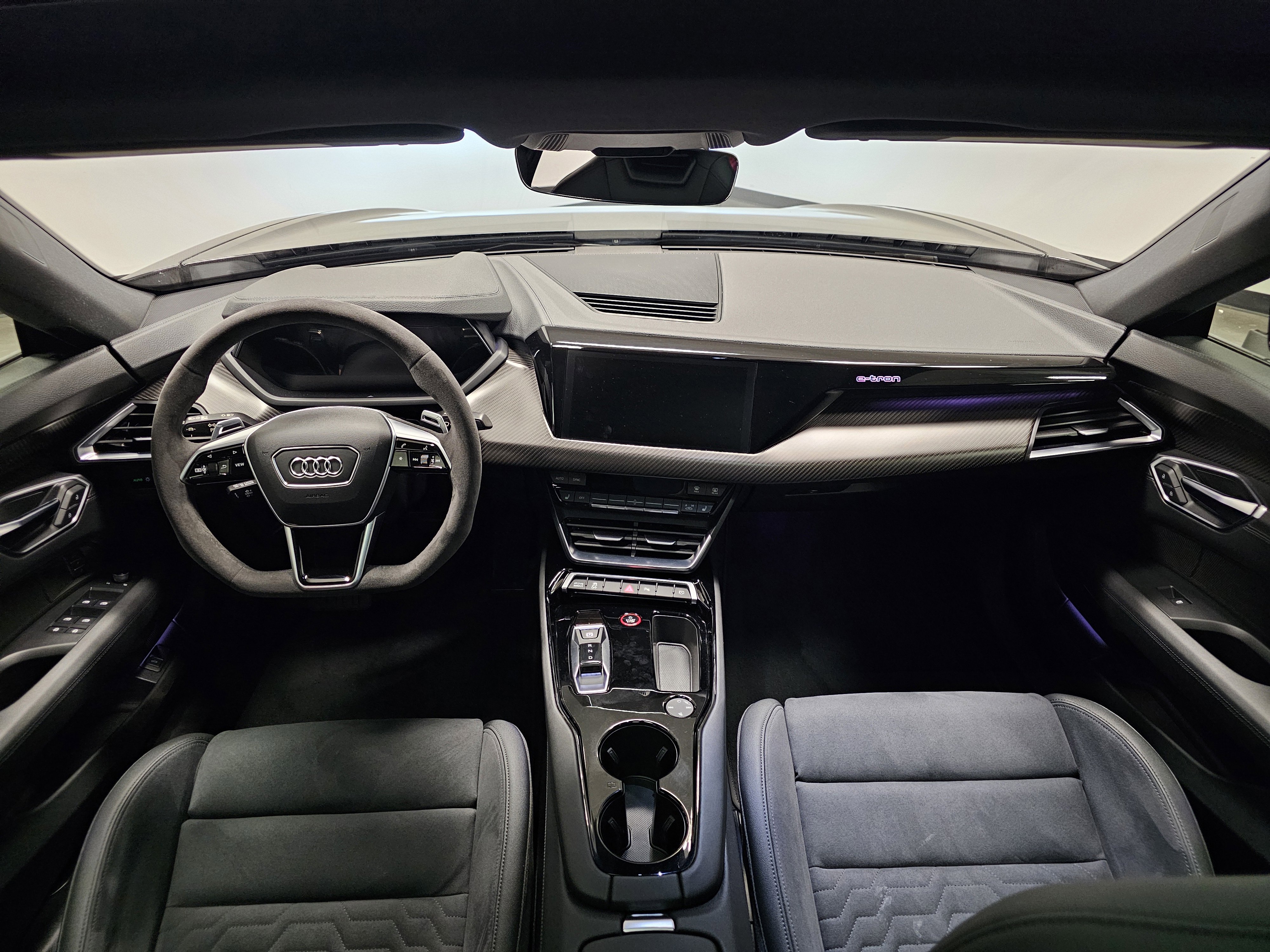 Used 2023 Audi e-tron GT Premium Plus w/ Performance Package image 16