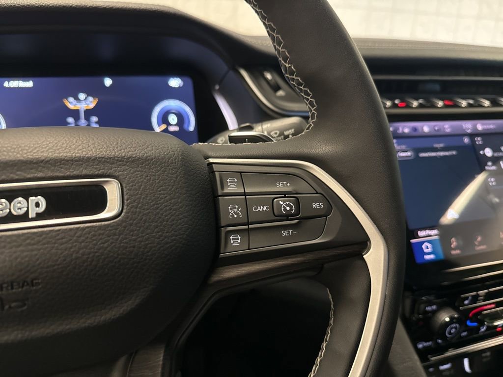 Used 2023 Jeep Grand Cherokee Limited w/ Trailer Tow Prep Group (B) image 27