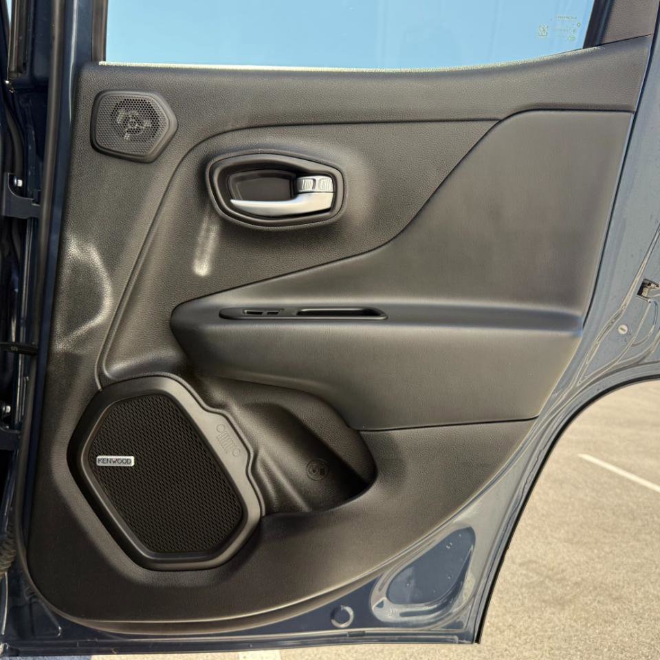 Used 2021 Jeep Renegade Trailhawk w/ Sun & Sound Group image 23