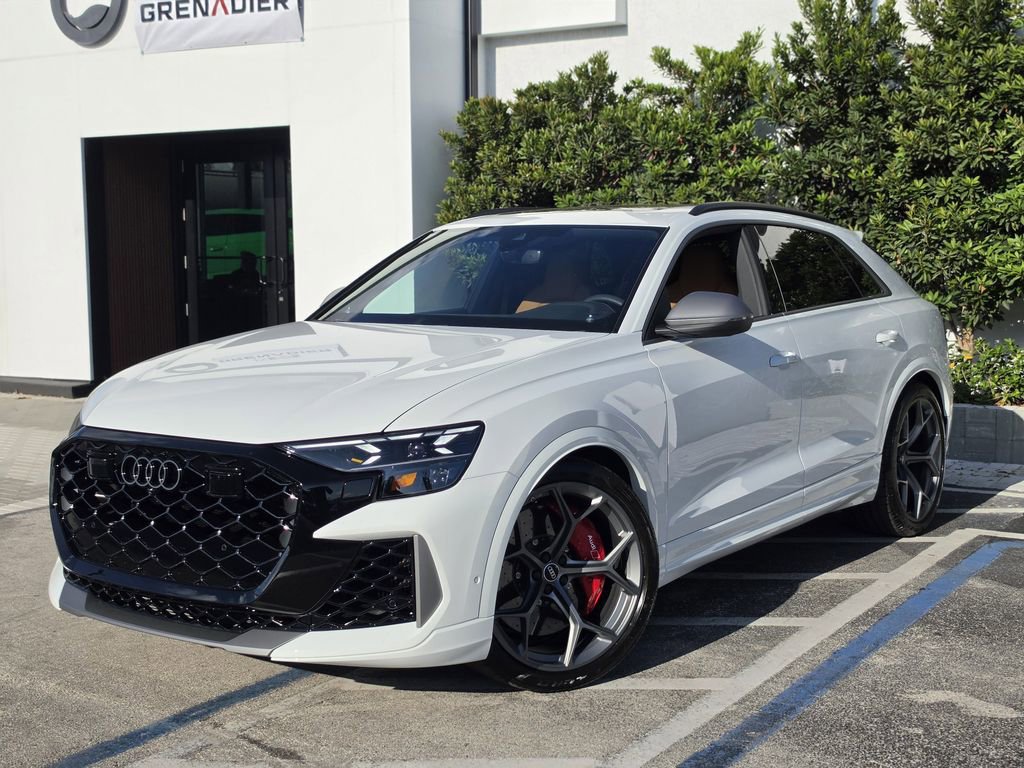 Used 2025 Audi RS Q8 performance