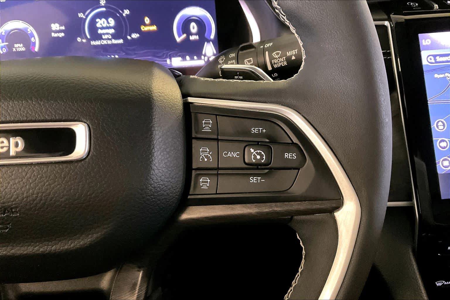 Used 2023 Jeep Grand Cherokee Limited RWD image 22