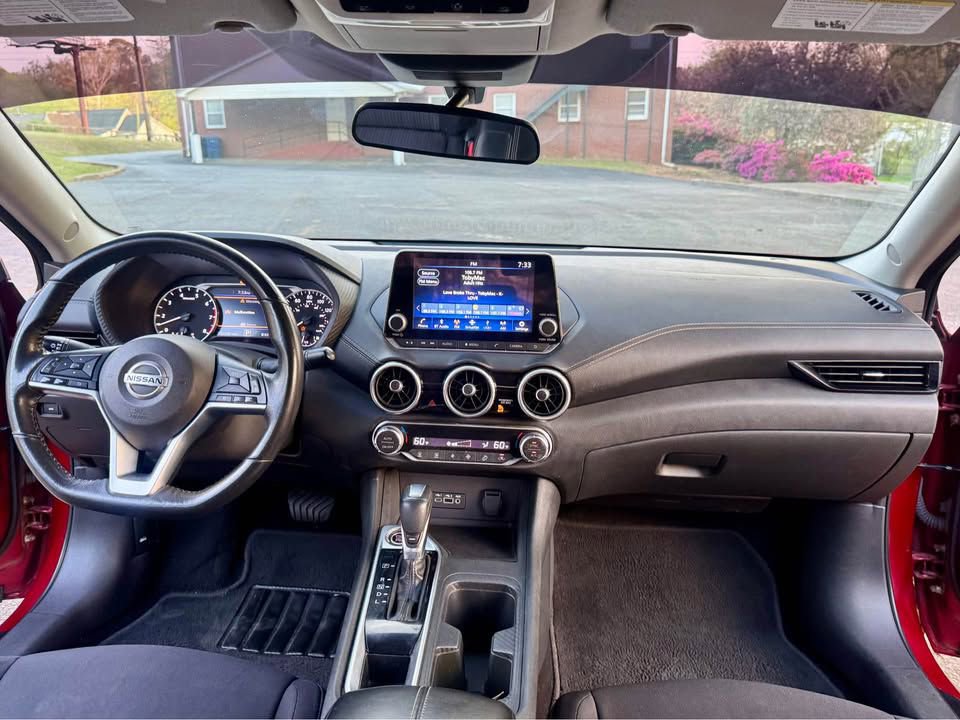 Used 2021 Nissan Sentra SV image 7