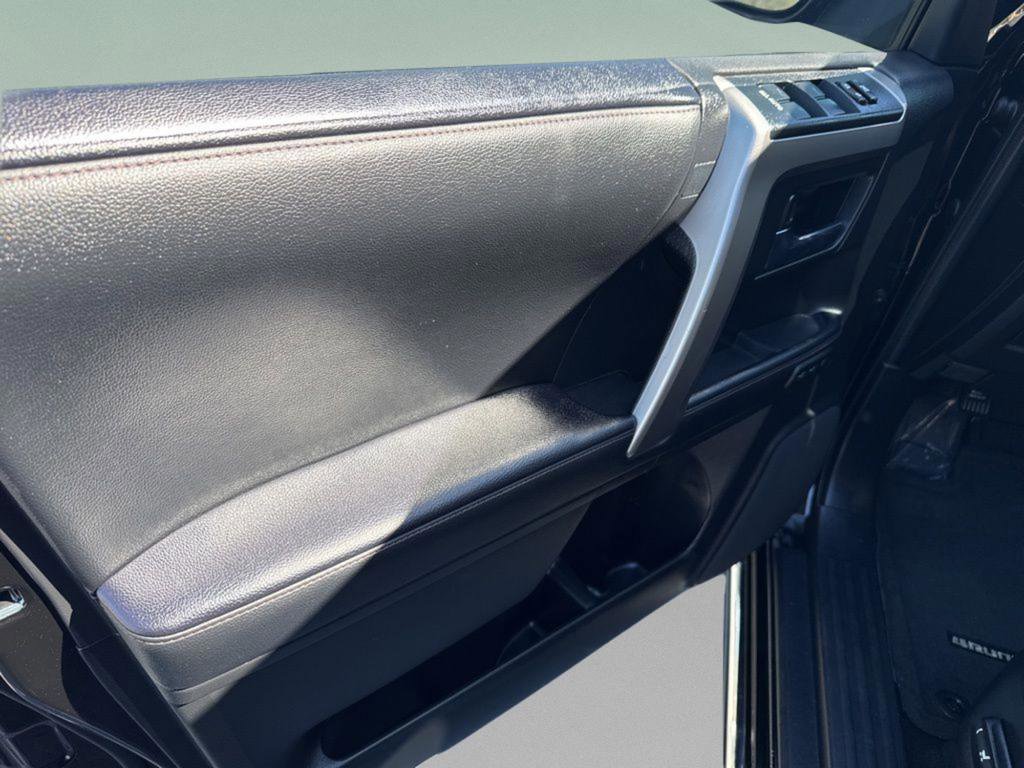 Used 2024 Toyota 4Runner Limited image 21