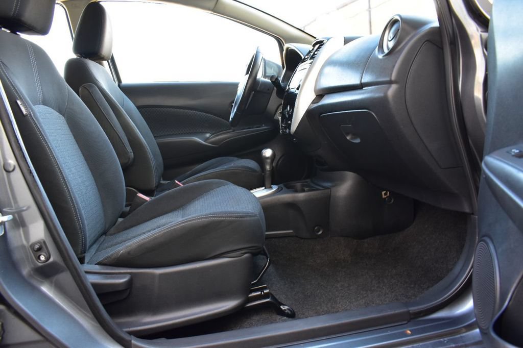 Used 2016 Nissan Versa Note SV FWD image 17
