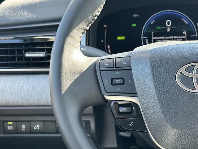 Used 2026 Toyota Camry LE w/ Convenience Package FWD image 8