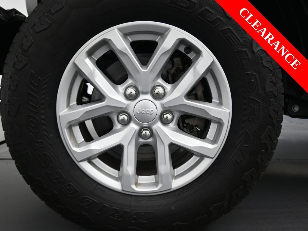 Used 2023 Jeep Gladiator Sport image 37