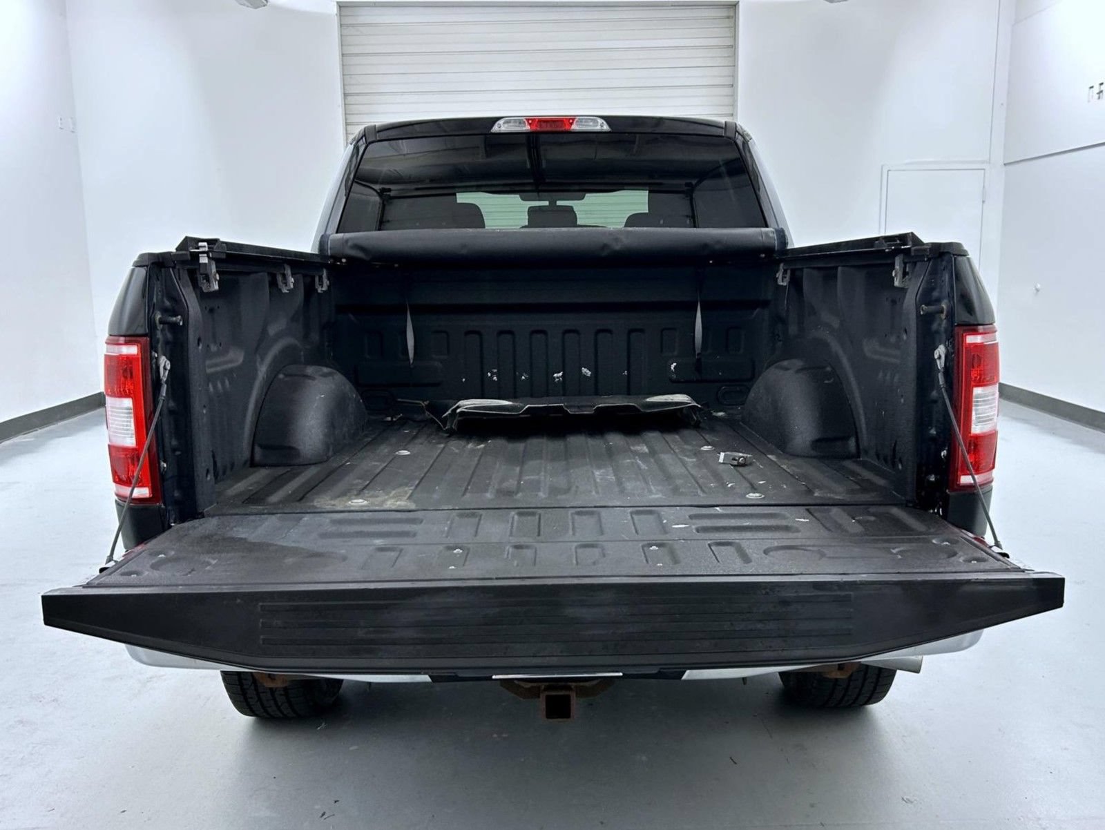 Used 2018 Ford F150 XLT w/ Equipment Group 302A Luxury AWD/4WD image 22