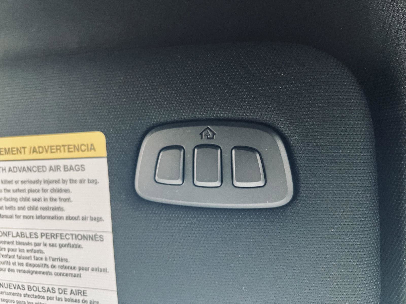 Used 2025 Ford Explorer ST-Line w/ ST-Line Street Pack AWD/4WD image 41