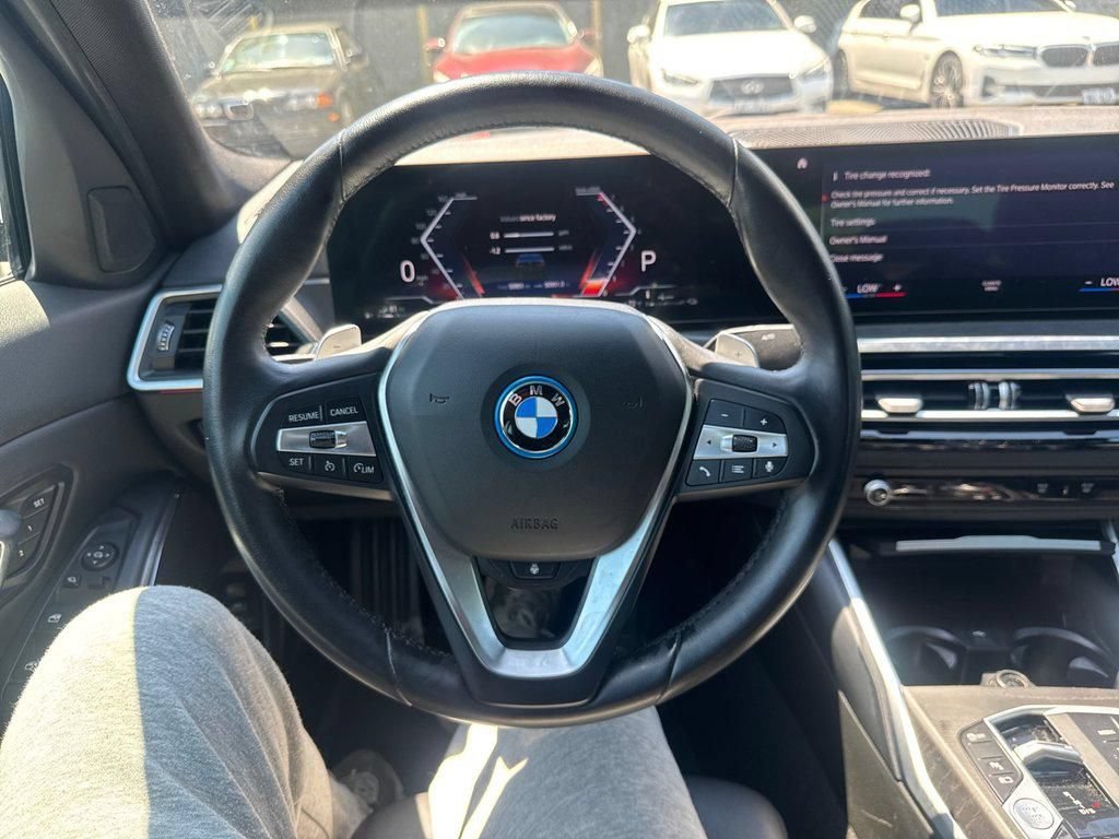 Used 2024 BMW 330e xDrive AWD/4WD image 35