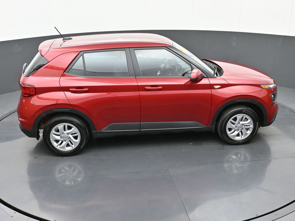 Certified 2025 Hyundai Venue SE image 25