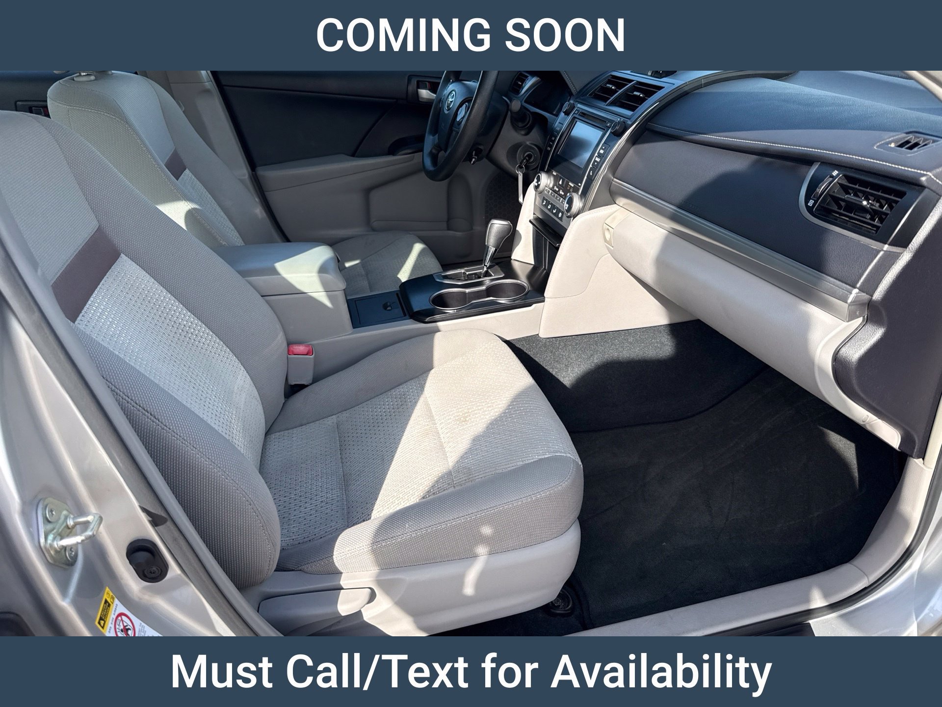 Used 2014 Toyota Camry LE FWD image 12
