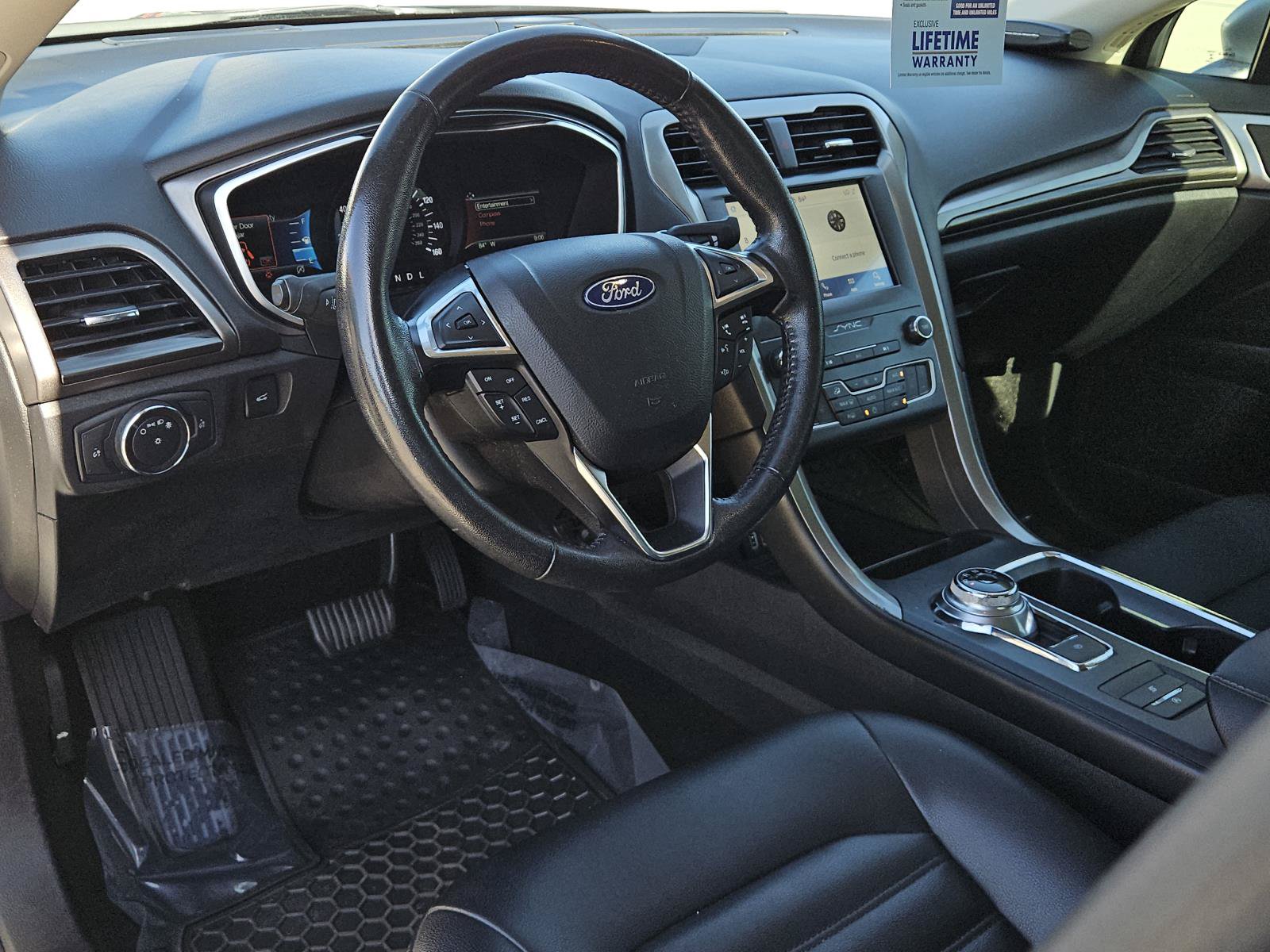 Used 2020 Ford Fusion SEL FWD image 26