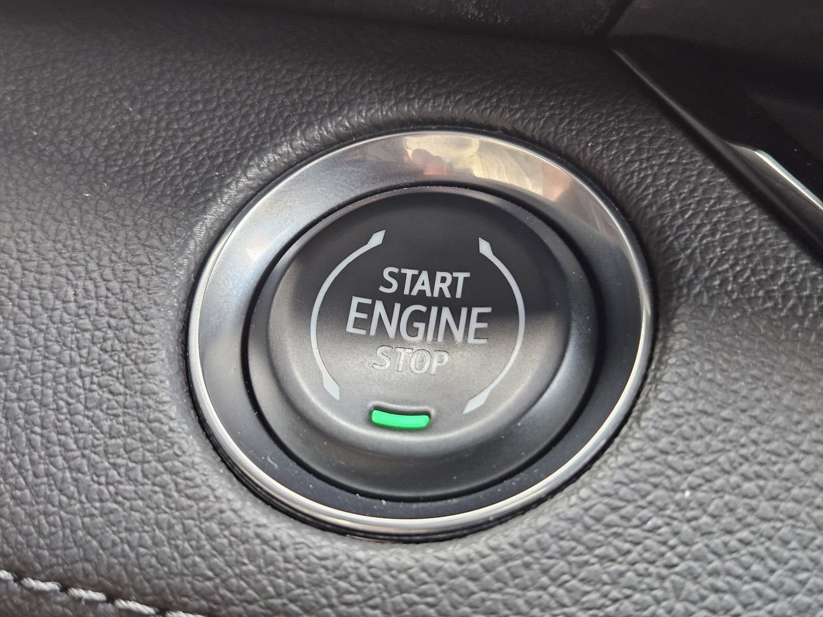 Used 2025 Buick Enclave Preferred image 24