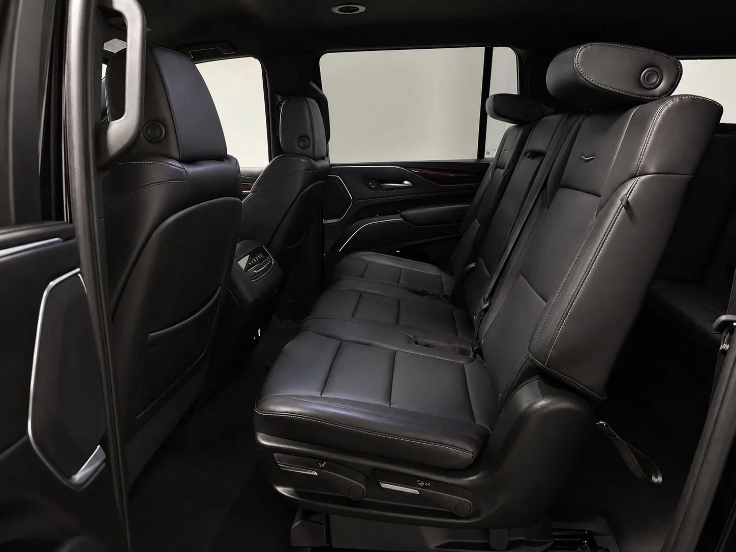 Used 2023 Cadillac Escalade ESV Luxury RWD image 13