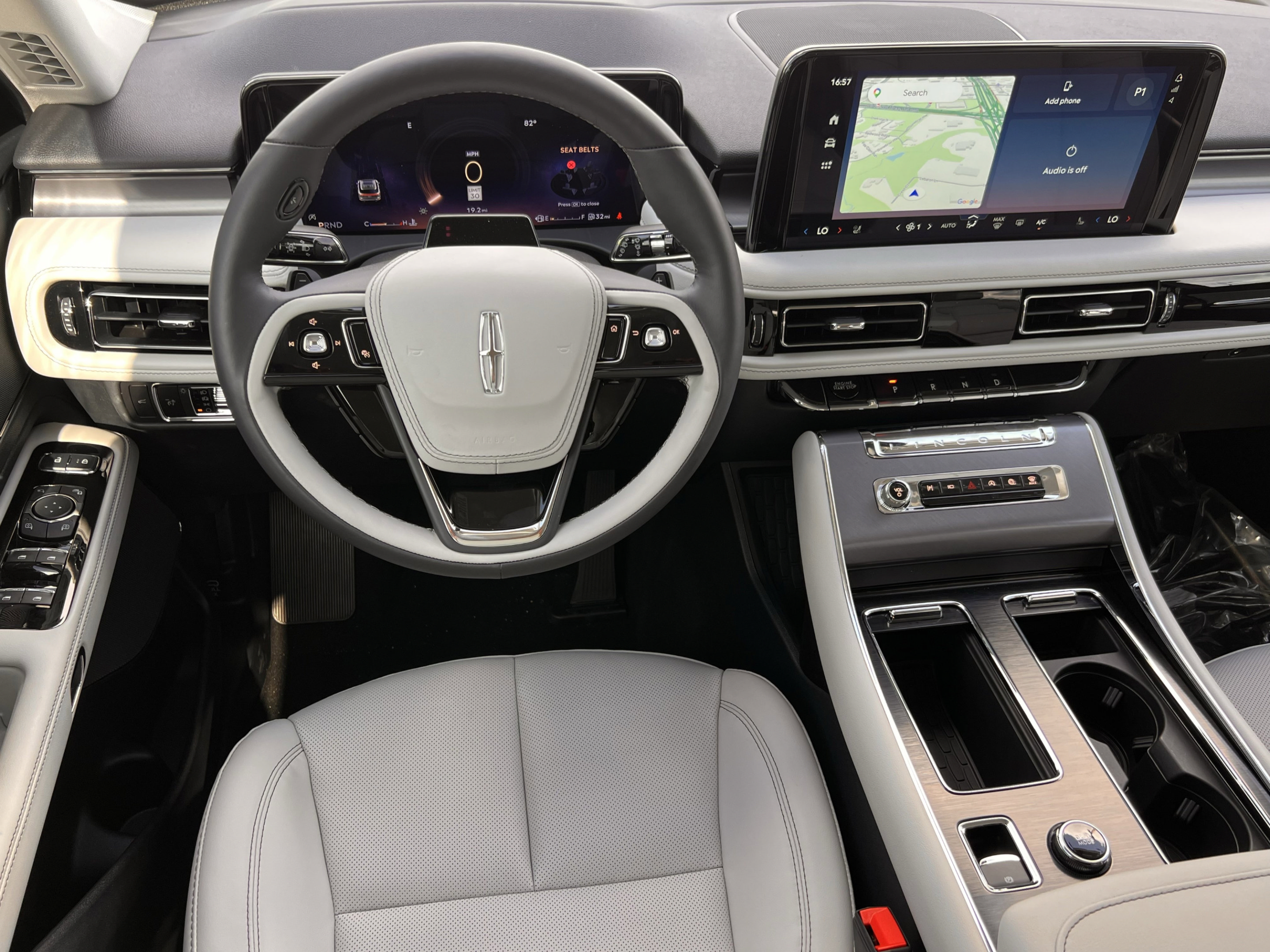 Used 2026 Lincoln Aviator 2WD image 10