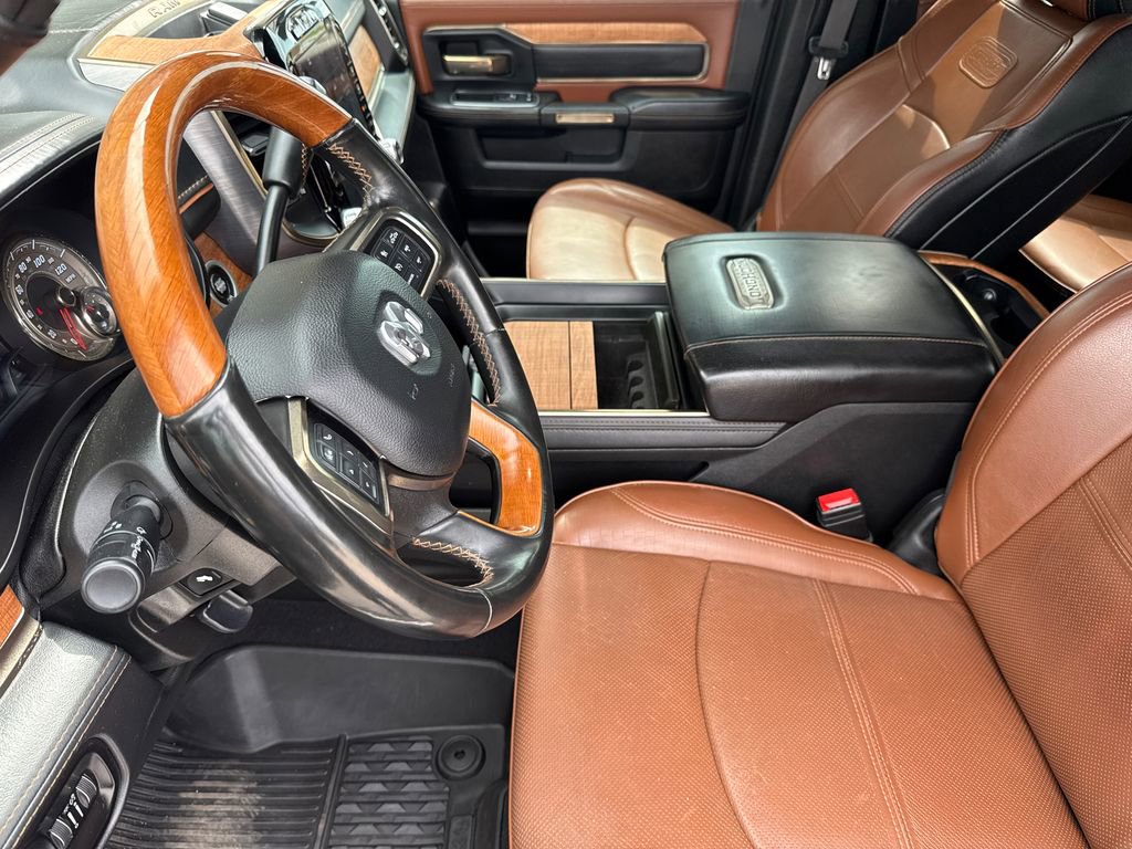 Used 2022 RAM 3500 Limited AWD/4WD image 21