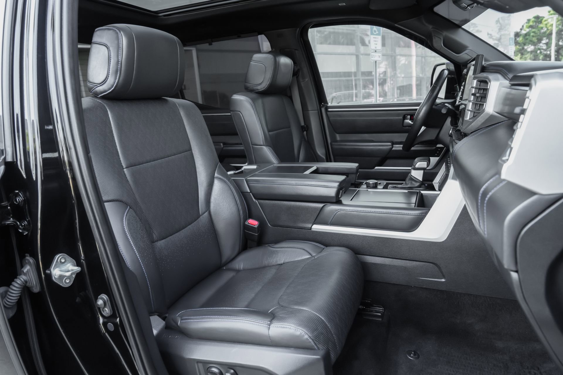 Used 2024 Toyota Tundra Platinum image 40