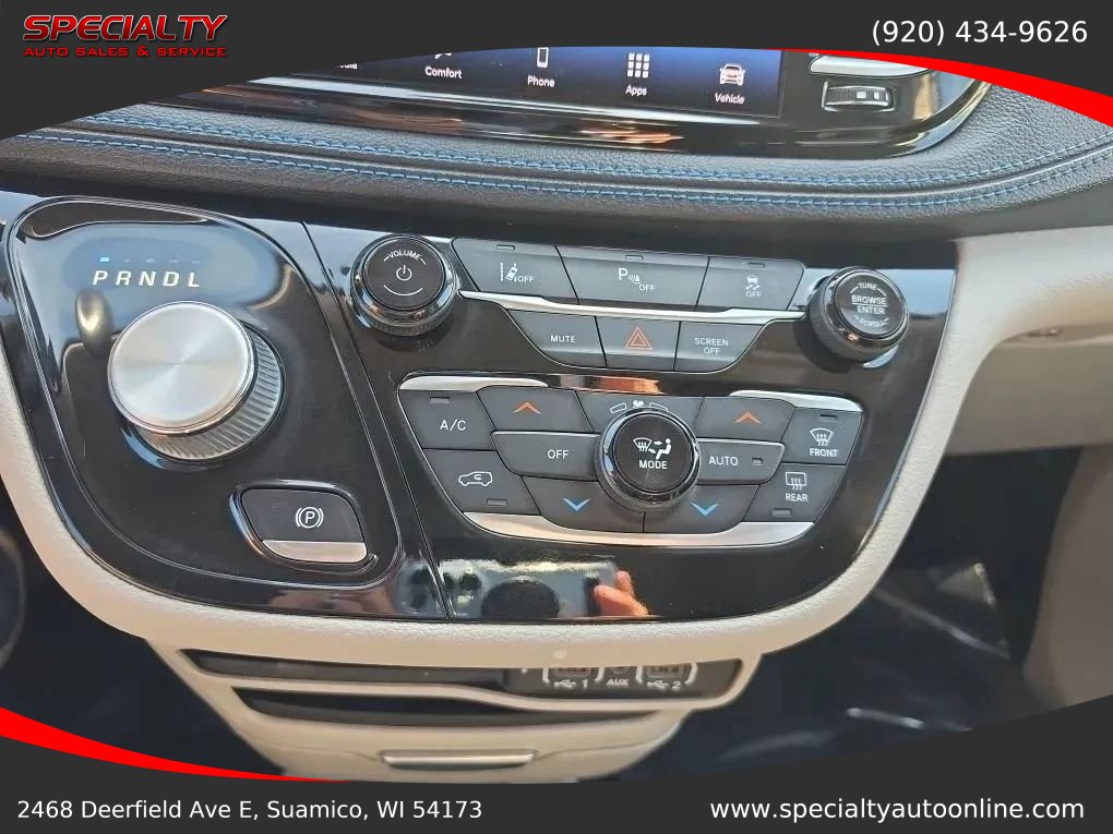 Used 2021 Chrysler Pacifica Touring w/ Cold Weather Group FWD image 12