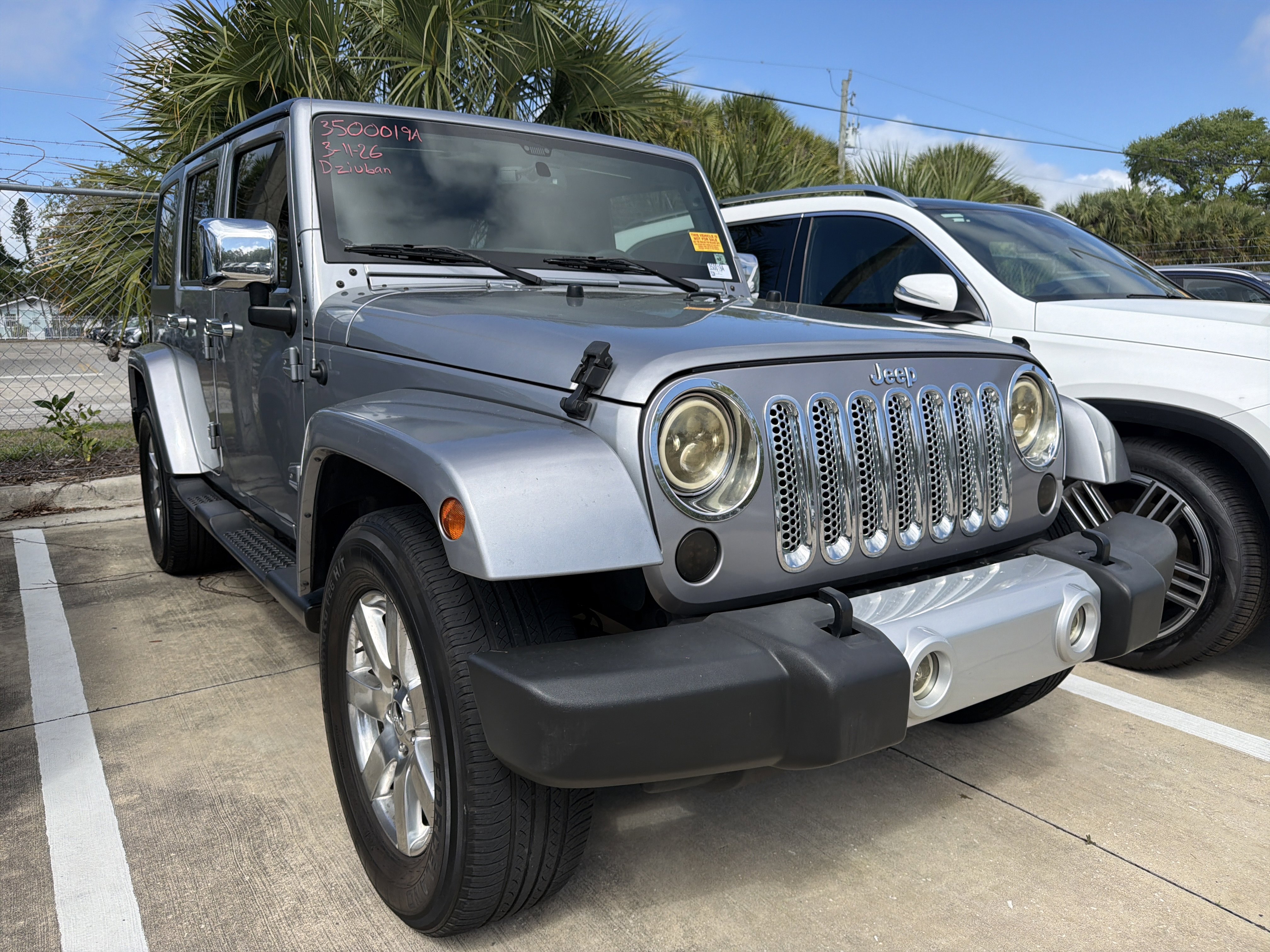 Used 2015 Jeep Wrangler Unlimited Sahara w/ Connectivity Group image 1