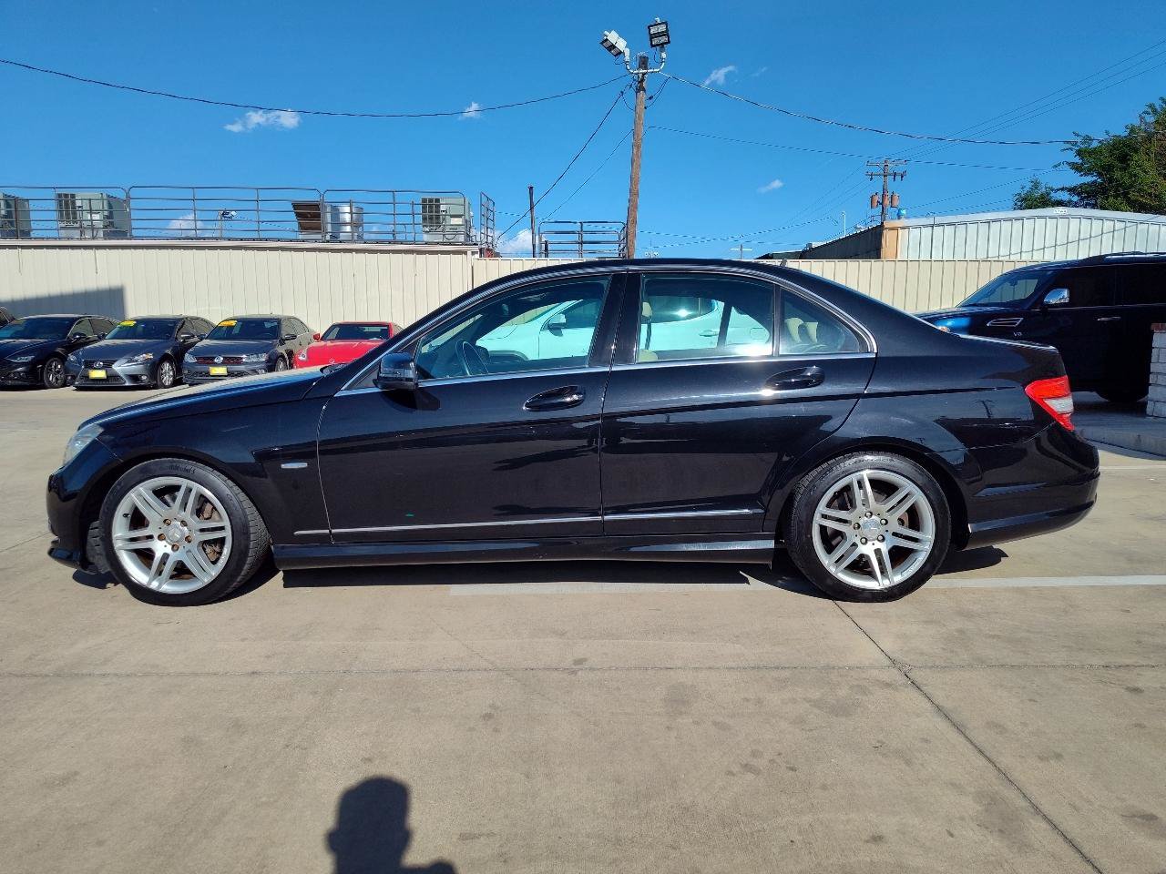 Used 2010 Mercedes-Benz C 300 Sedan image 7