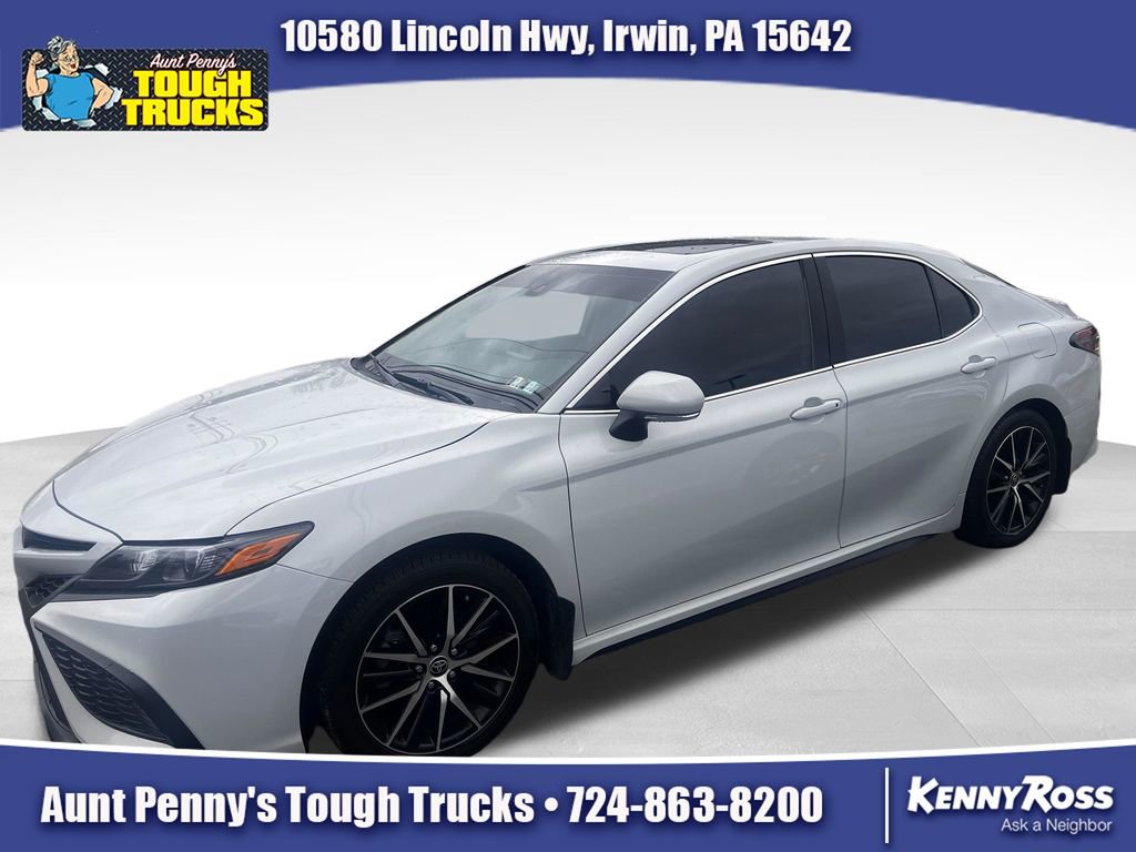 Used 2022 Toyota Camry SE w/ Cold Weather Package