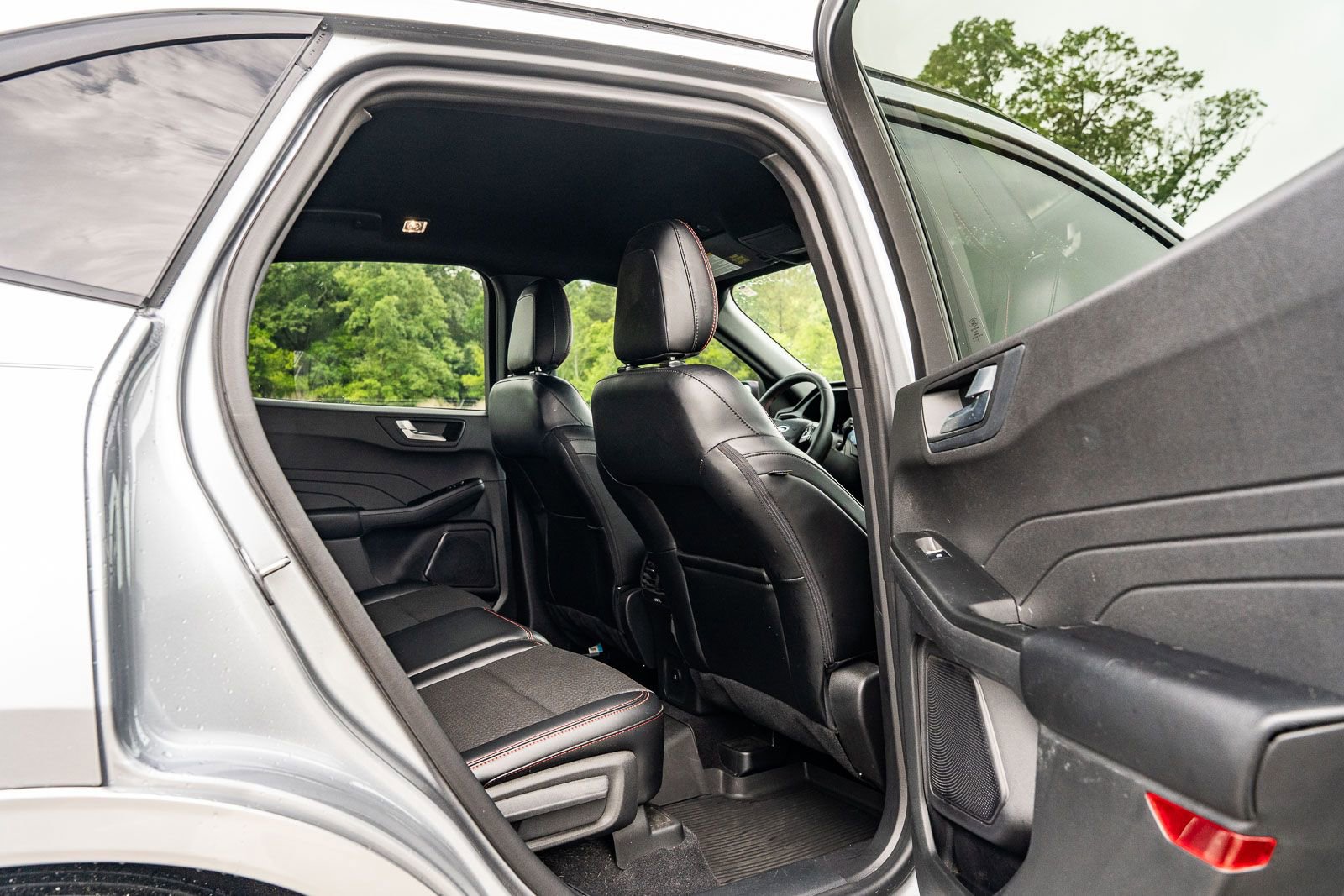 Used 2023 Ford Escape ST-Line w/ Tech Pack #1 FWD image 13