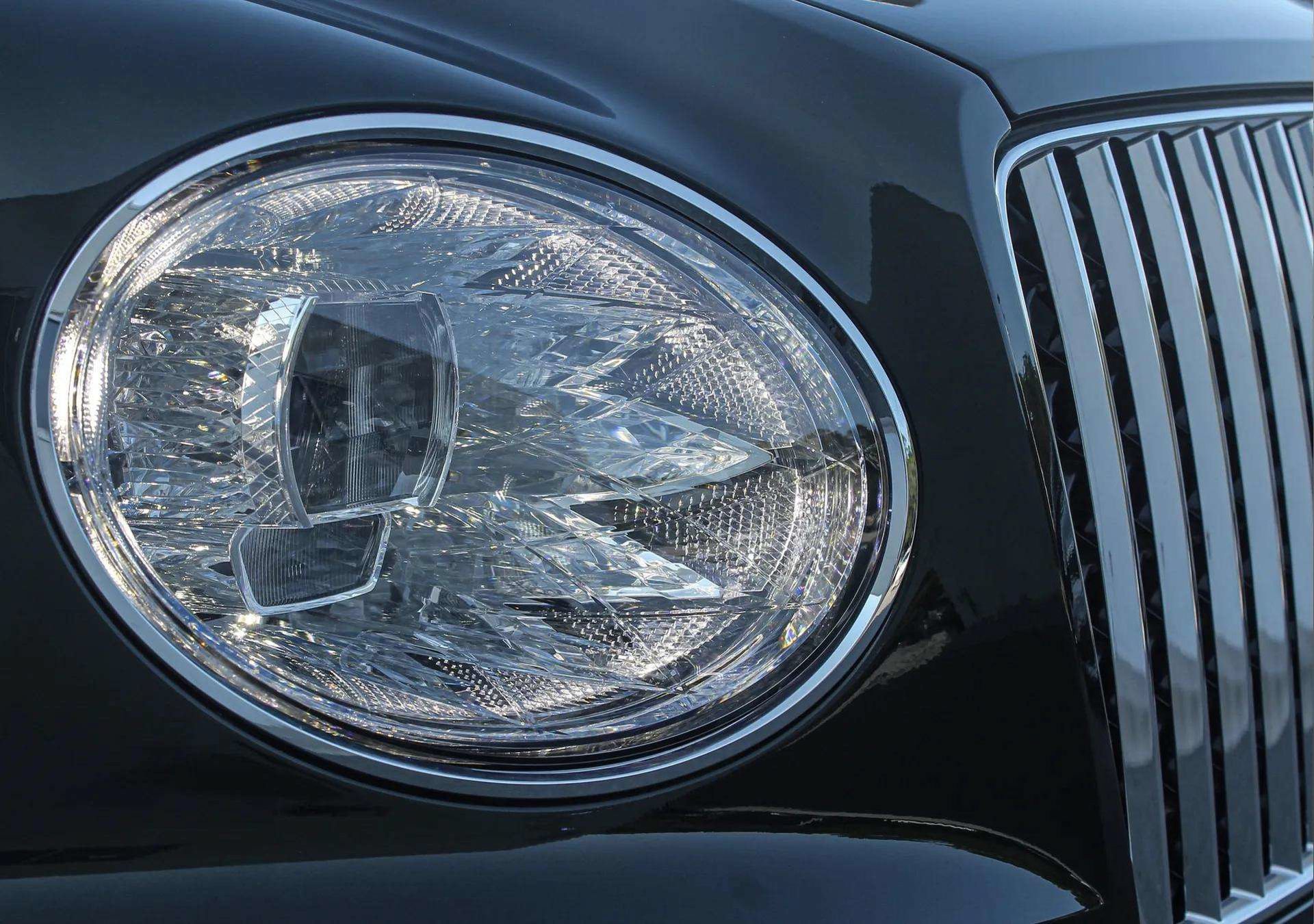 Certified 2024 Bentley Bentayga Extended Wheelbase AWD/4WD image 60