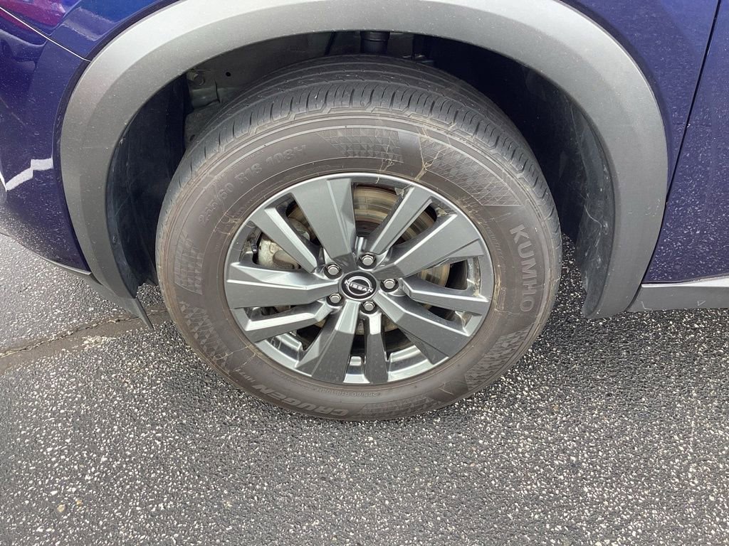 Used 2025 Nissan Pathfinder SV AWD/4WD image 34