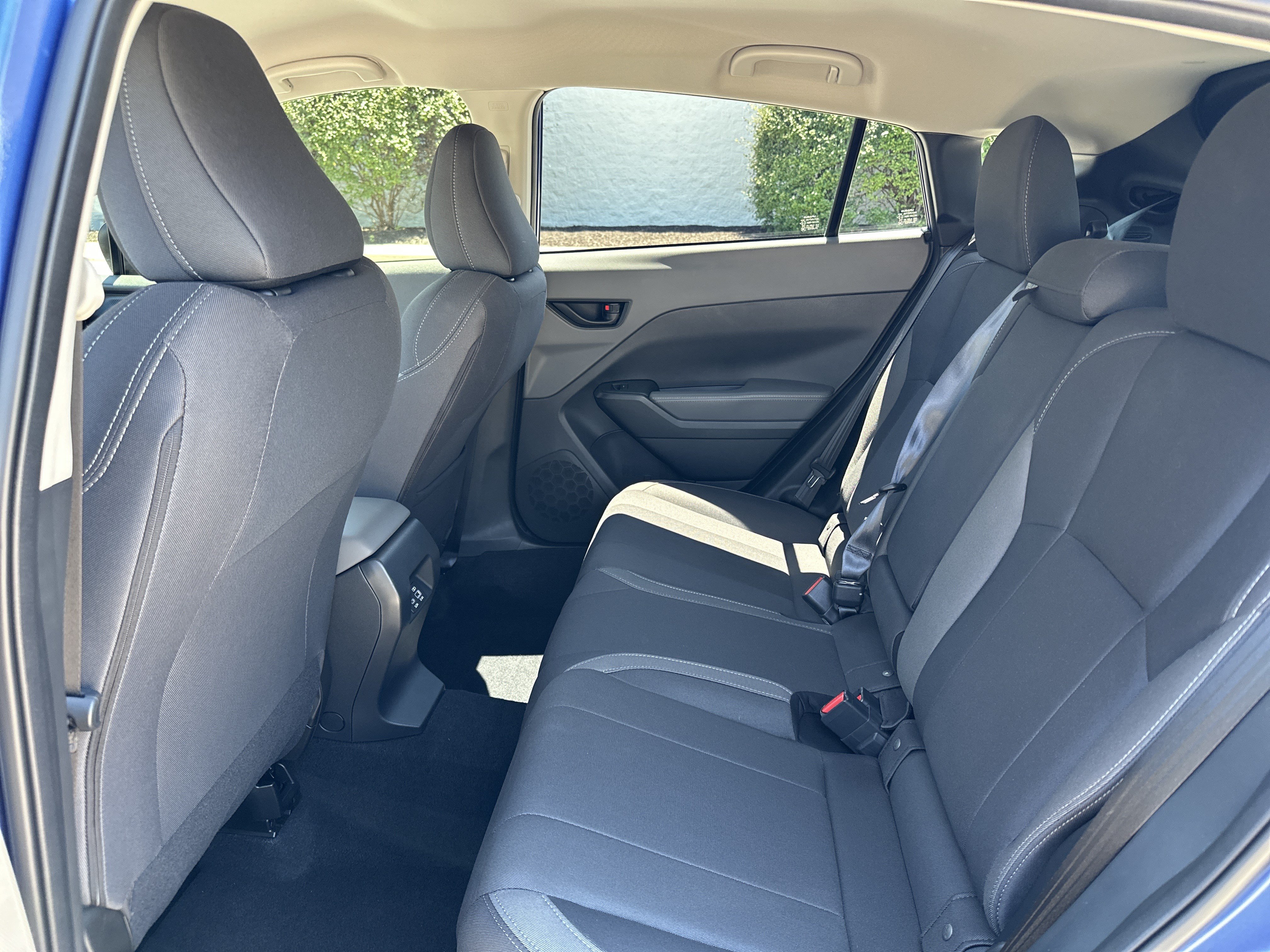 Used 2025 Subaru Crosstrek 2.5i Premium AWD/4WD image 31