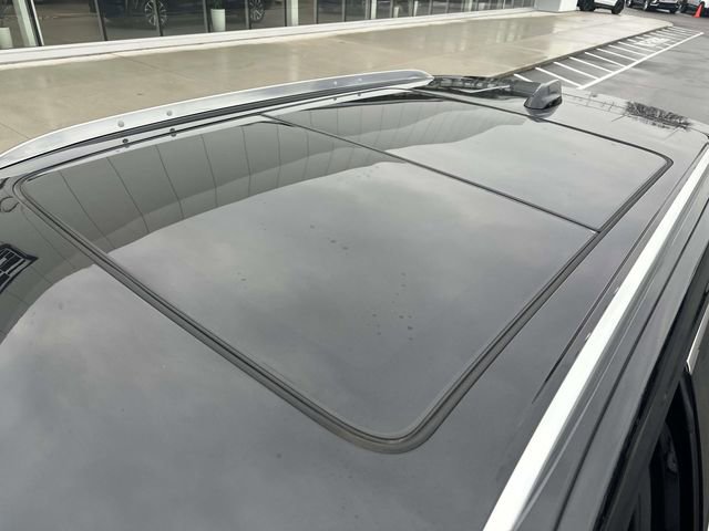 Certified 2024 Cadillac XT4 Luxury w/ Cold Weather Package image 43