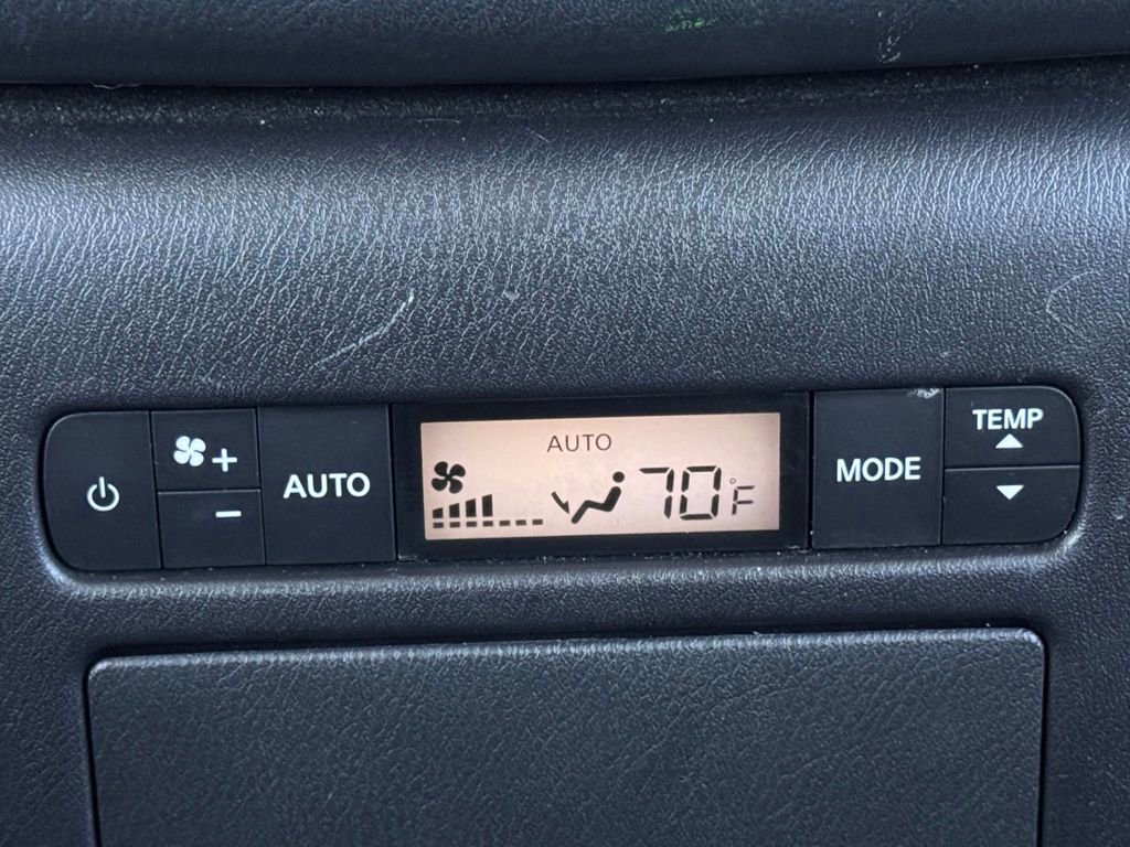 Used 2024 Nissan Armada SL w/ Captain's Chairs Package image 30