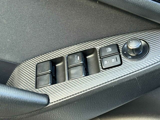 Used 2016 MAZDA MAZDA3 i Touring w/ Popular Equipment Package FWD image 13