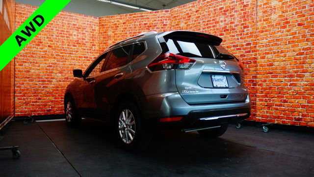 Used 2018 Nissan Rogue SV w/ Premium Package AWD/4WD image 5