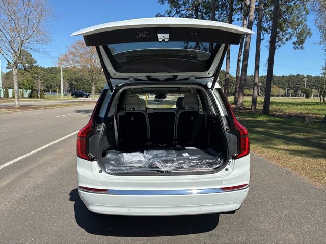New 2026 Volvo XC90 B6 Ultra w/ Protection Package AWD/4WD image 19